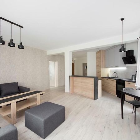 Apartament Zebcowska Ostrow Wielkopolski Bagian luar foto