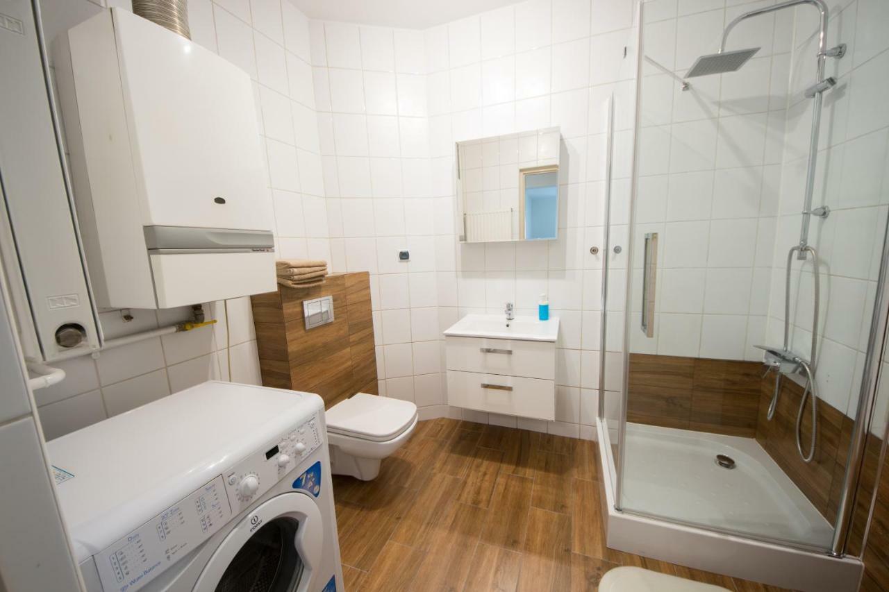 Apartament Zebcowska Ostrow Wielkopolski Bagian luar foto
