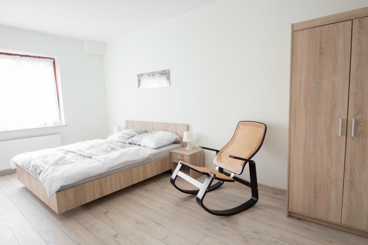 Apartament Zebcowska Ostrow Wielkopolski Bagian luar foto